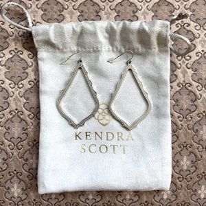 Kendra Scott Sophee Drop Earrings in Silver